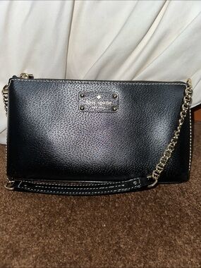 kate spade Black Leather Chain-Trim shoulder bag.